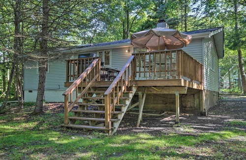 Pocono Lake Cottage | North Arrowhead Lake Cabin w/Deck, Pets Welcome!