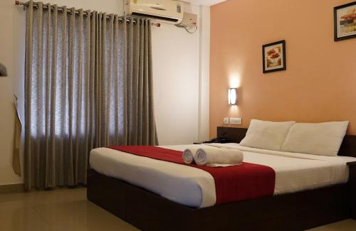 Kaloor Hotel | North Centre