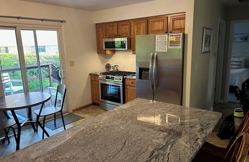 North East Apartment | North East Lake House E Unit with 2 private decks