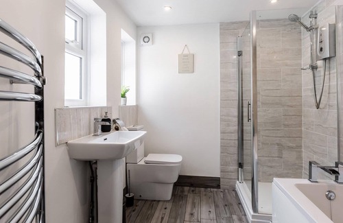 Woodhorn House | North View House | 3 Bedrooms, Parking, Wi-Fi