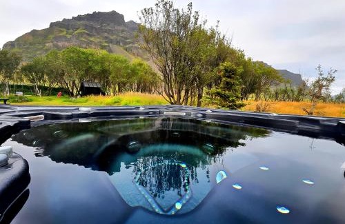 Storidalur Villa | Northern Lights Farmhouse & Private Jacuzzi