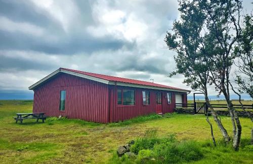 Storidalur Villa | Northern Lights Farmhouse & Private Jacuzzi