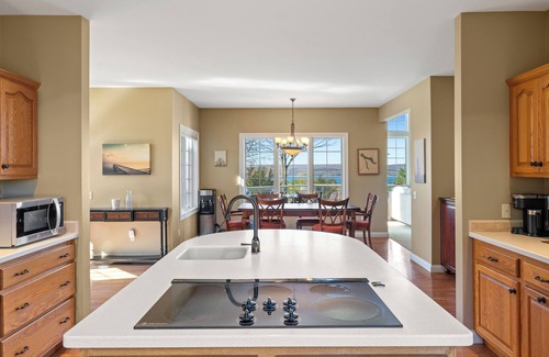 East Jordan House | Northern Michigan Paradise: 6BR Lake CharlevoixView Estate