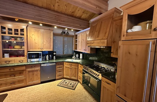 Truckee Condo | NorthStar Condo in Aspen Grove 2BR/2.5Bath w/Rec. Ctr. Passes