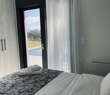 Gefira Mpania Villa | Nostos Luxury Villas with Private Pool in Nafpaktos