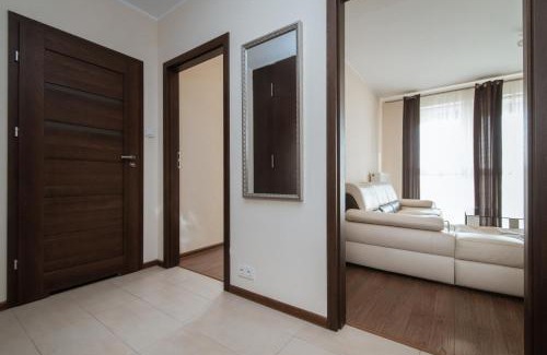Wlochy Apartment | NotaBene Airport