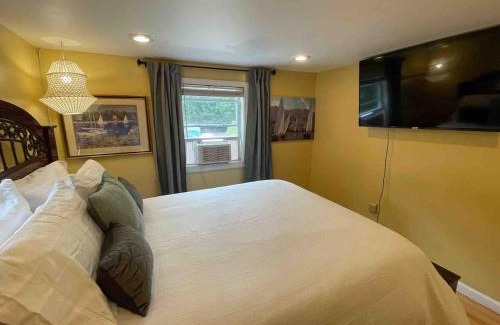 Georgetown House | Nothing Fancy Older Pet Friendly Home near I 95