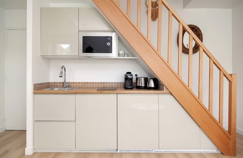 Antony Apartment | Nouveau Duplex a 1 Minute du RER B