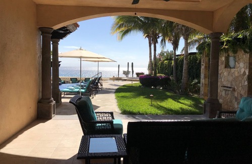 Paraiso Escondido Villa | Novaispania Viceroy villa gorgeous Cabo San Lucas Private Nicklaus Golf Course