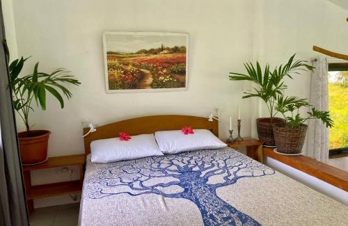 Larena Villa | Novelyn's Seaview Hideaway