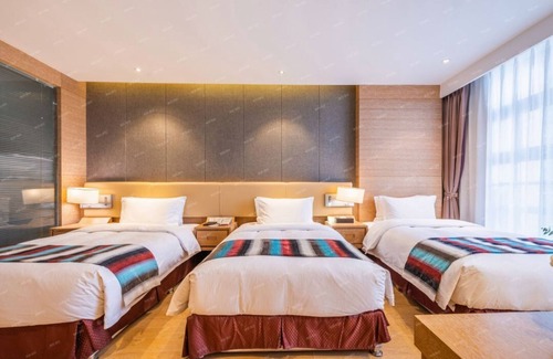 Huayin Hotel | Novotel Huashan