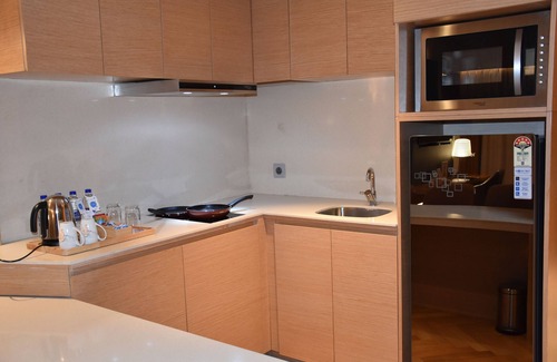 Vijayawada Hotel | Novotel Vijayawada Varun Hotel