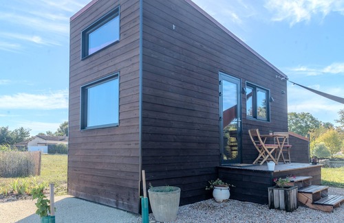 Salignac-sur-Charente House | Null 'Tiny La Part Des Anges' with Private Terrace, Private Garden and Air Conditioning