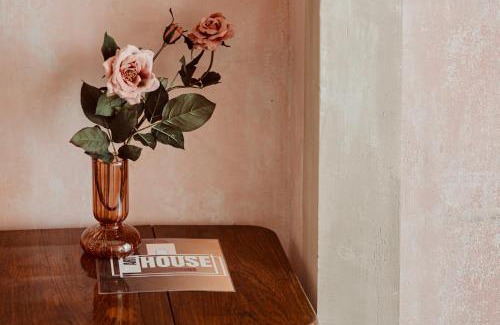 Palermo Apartment | NUMEROUNO Arthouse