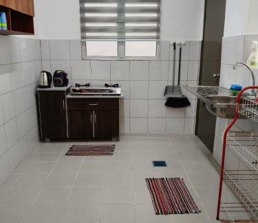 Pulau Sebang Apartment | NurrCha Homestay Afamosa near WaterparklHondalUniKL
