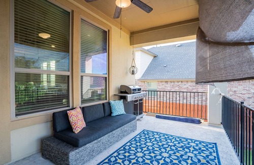 Leander House | NW Austin Getaway in Leander, Crystal falls Golf Course,HEB Center, Cedar Park