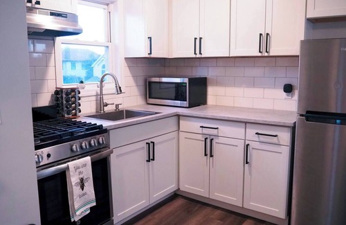 Long Beach Apartment | NYC Winter Getaway Close to Beach, LIRR