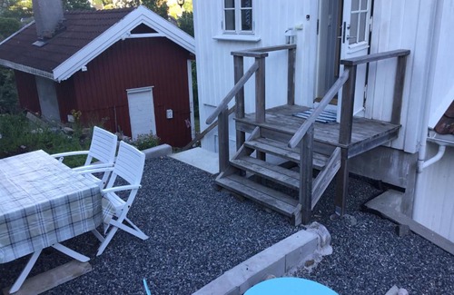 Arendal Apartment | Nyrestaurert leilighet nær byen og badeplass