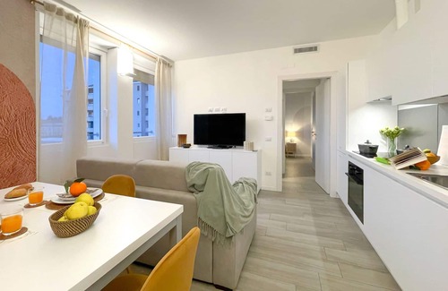 Milan Apartment | Nystrom Apt - Self Check-in - Metro M1
