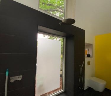 Ronne House | Oak Cottage near Rønne & Beach