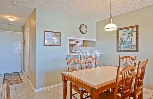 Caswell Beach Condo | Oak Island Beach Villa 1512/1000 Caswell Beach Road - Coastal Vacation Resorts