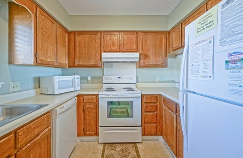 Caswell Beach Condo | Oak Island Beach Villa 1512/1000 Caswell Beach Road - Coastal Vacation Resorts