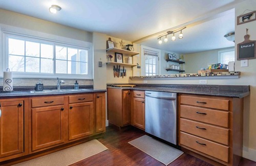 Fly Creek House | *Oaks Creek Manor*ON the Creek*Sleep7*4.6Miles-HOF