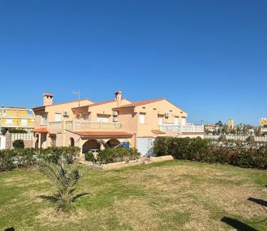 Cullera House | Oasis en la playa: piscina y relax