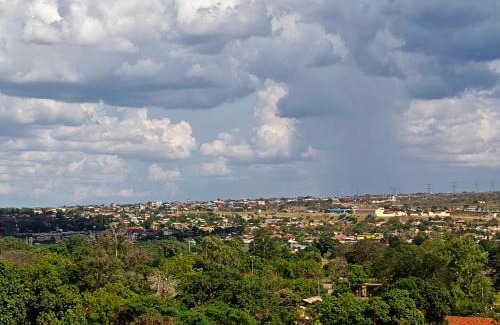 Voi Hotel | Oasis Hotel and Guest House. Voi