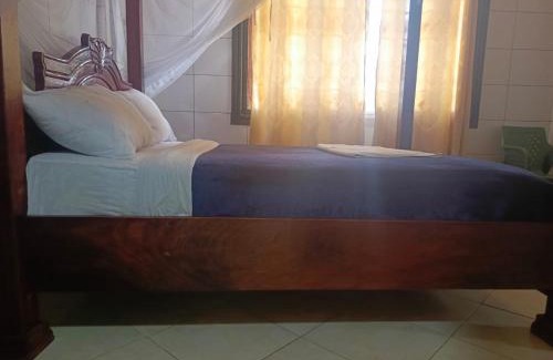 Voi Hotel | Oasis Hotel and Guest House. Voi