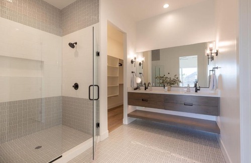 Washington House | Oasis On The 8th- 2178
