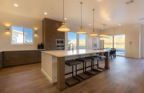 Washington House | Oasis On The 8th- 2178