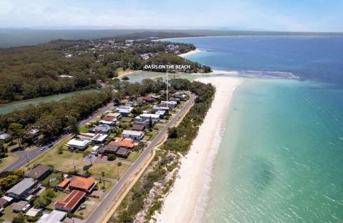 Vincentia House | Oasis on the beach - large 6BR home w. ocean views