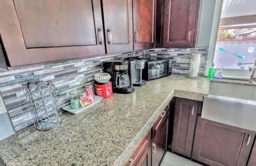 Chinatown House | Oasis w/Opt Heated Pool & Billiards- Mins to Strip