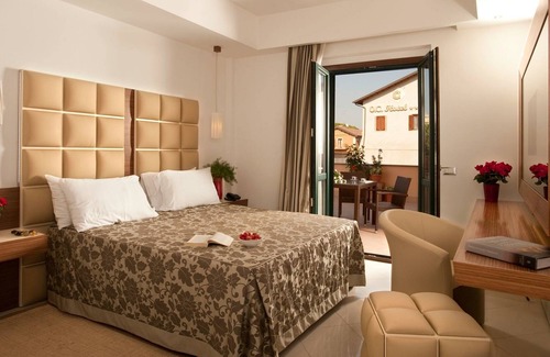 Settecamini Hotel | OC Hotel