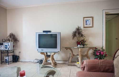 Montego Bay Apartment | Ocean Breeze at Montego Bay Club Resort