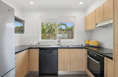Sapphire Beach Apartment | Ocean Edge at Sapphire Beach Coastal Charm & Ocean Views in Aqua Luna Resort