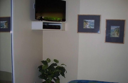 Honokowai Condo | Ocean front 1 Bedroom condo in desired F building in Papakea Resort in Maui HI