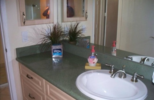 Honokowai Condo | Ocean front 1 Bedroom condo in desired F building in Papakea Resort in Maui HI