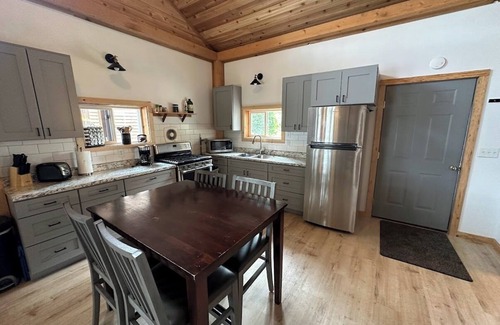 Whale Pass Cabin | Ocean front 2-bedroom cabin in Whale Pass with strong WiFi