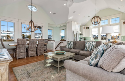 South Beach House | Ocean front 5 bedroom reverse floor plan home! Access to both clubs and 2 new golf carts