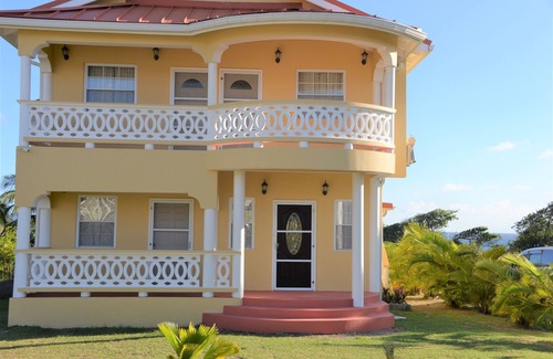 Piaye House | Ocean Front House Overlooking the Caribbean Sea