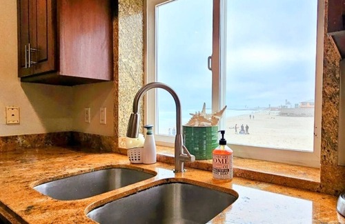 Rosarito Condo | Ocean front -3-bedroom condo in welcoming Playas de Rosarito with WiFi