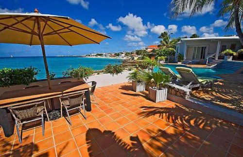 Pelican Key Villa | Ocean front villa, pool, private ocean snorkeling