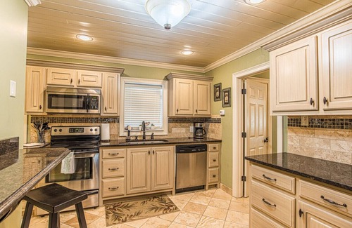 Laguna Beach House | Ocean Mist|Laguna Beach|1block2beach|Sleeps6|DogOK
