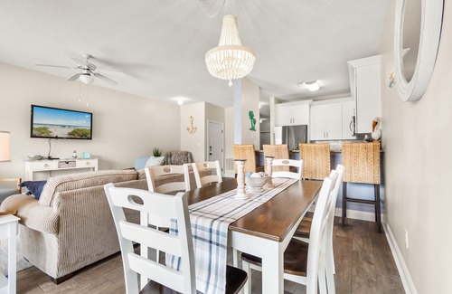Surfside Beach Condo | Ocean Quarters, Unit B - 4 Bedrooms Second Row