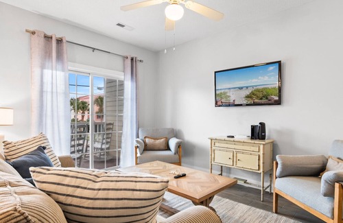 Surfside Beach Condo | Ocean Quarters, Unit B - 4 Bedrooms Second Row