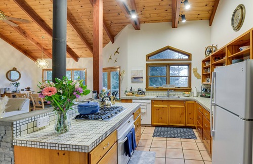 Gualala House | Ocean & Redwoods Views! Coastal NorCal Sanctuary