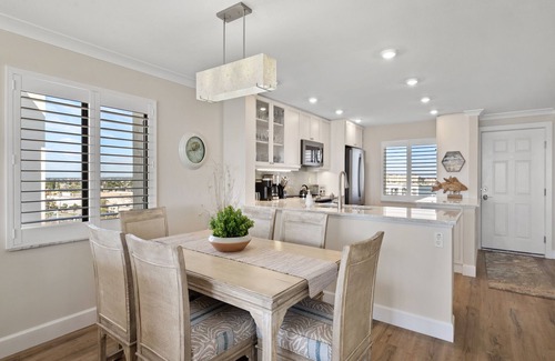 Madeira Beach Condo | Ocean Sands 908