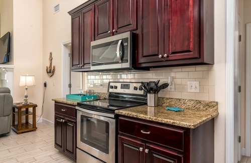 Dauphin Island House | Ocean Serenade | Fall booking up fast! Reserve now!